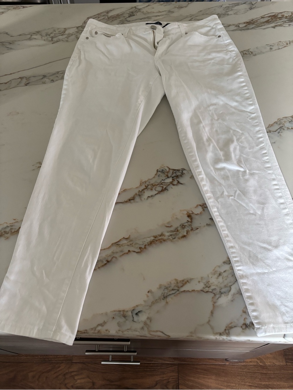 Women’s White Casual Pants